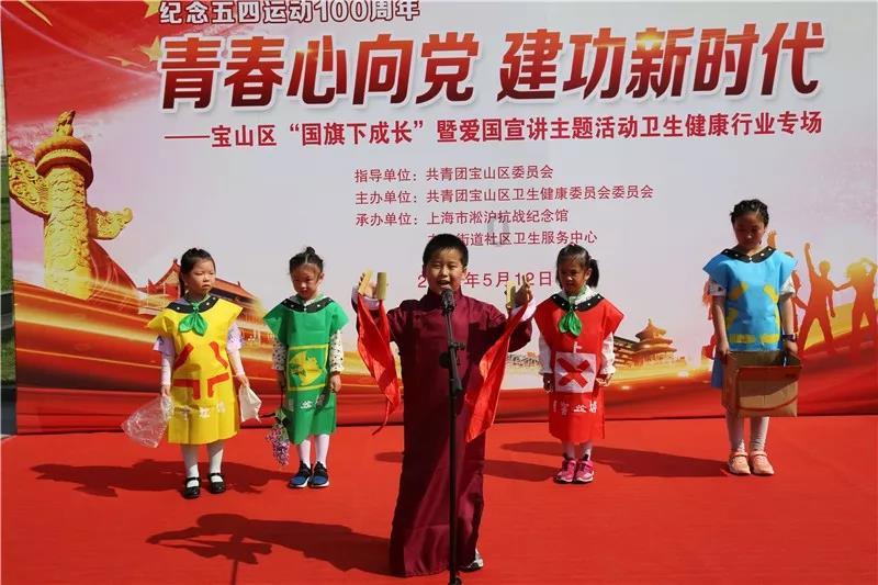 难怪电视剧里只有上半身，镜头下移后，全是辣眼睛的尴尬场景